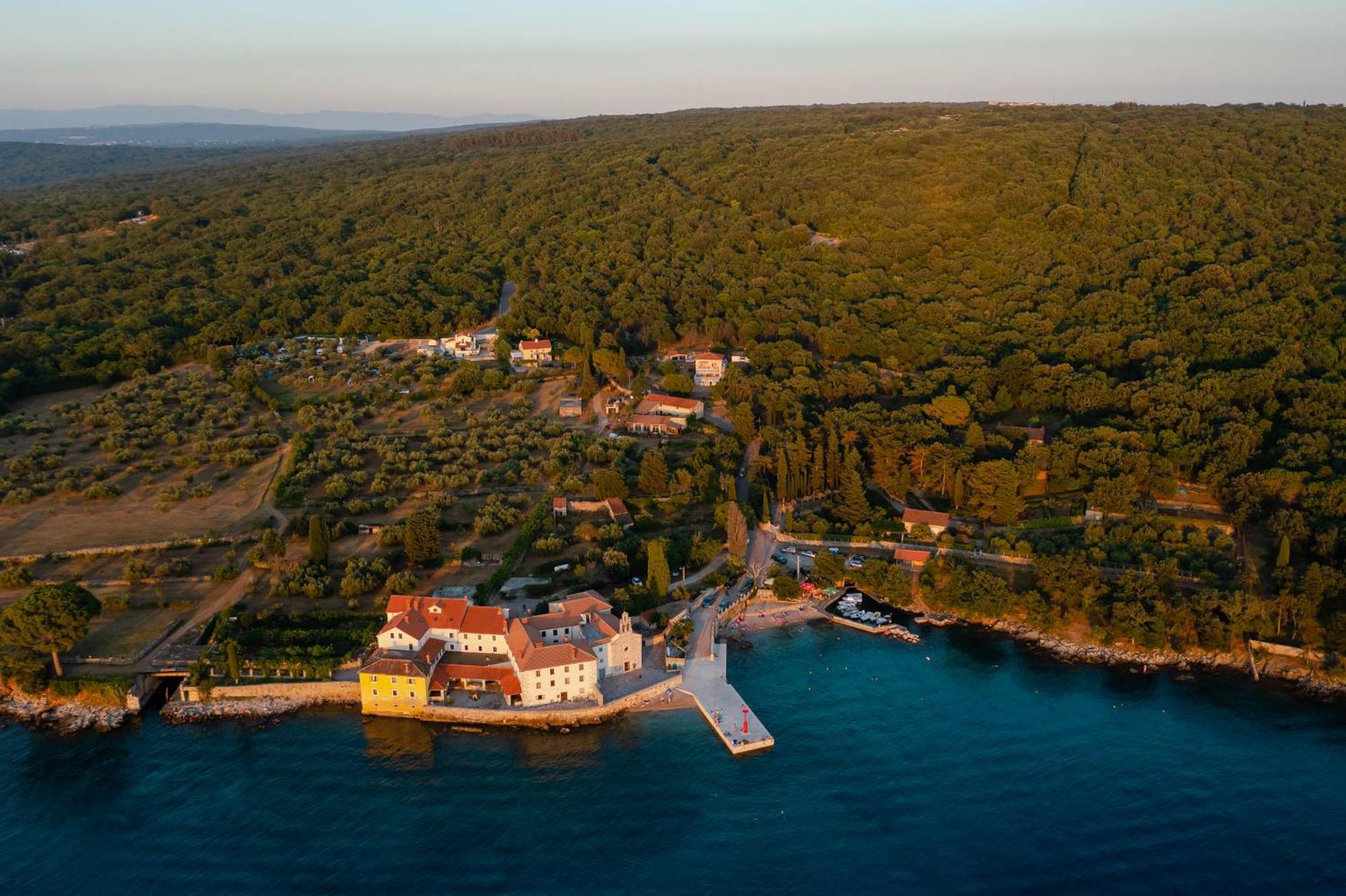 Villa Sara - Perfect Family Holiday Brzac Exterior foto