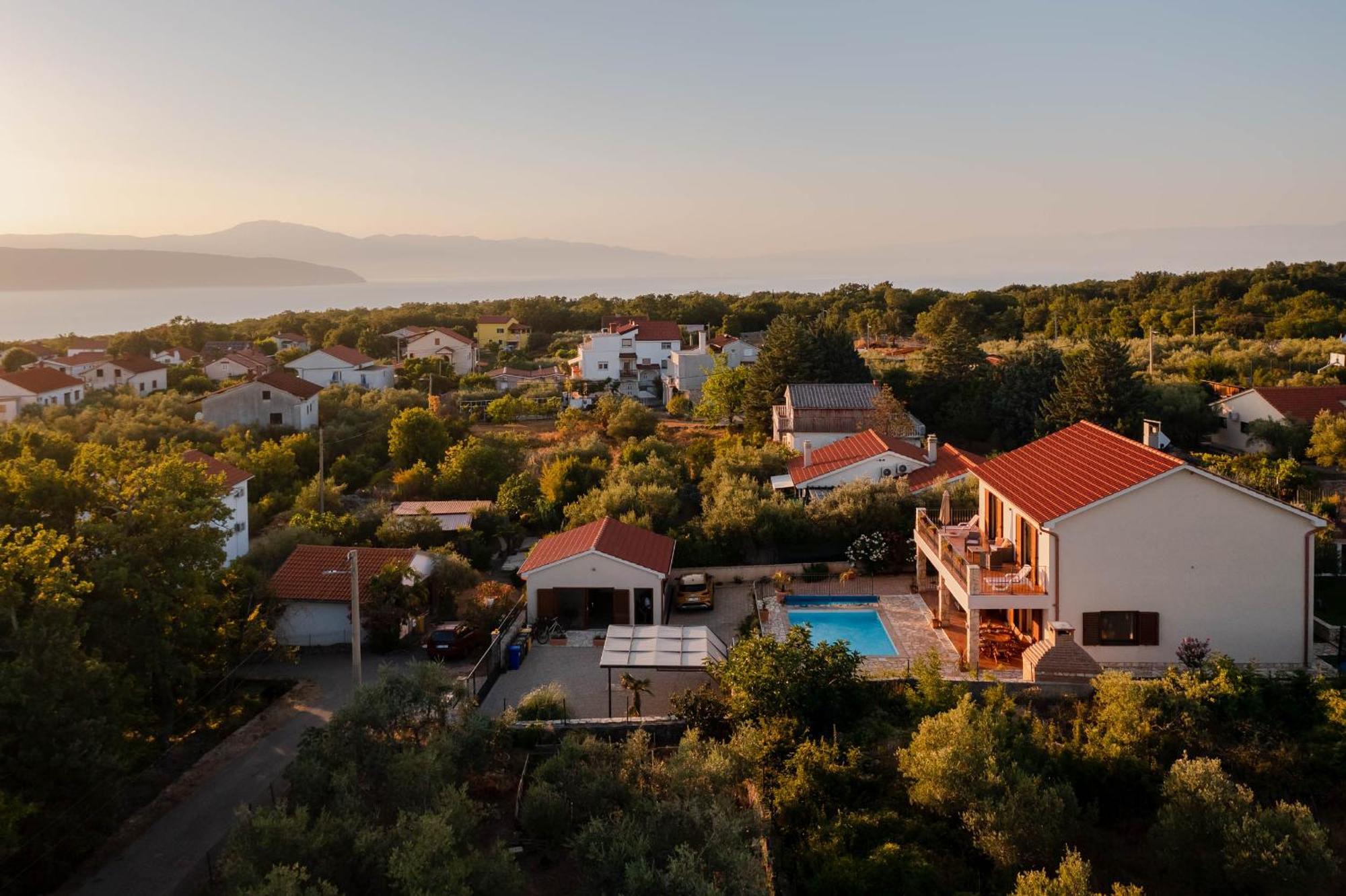 Villa Sara - Perfect Family Holiday Brzac Exterior foto