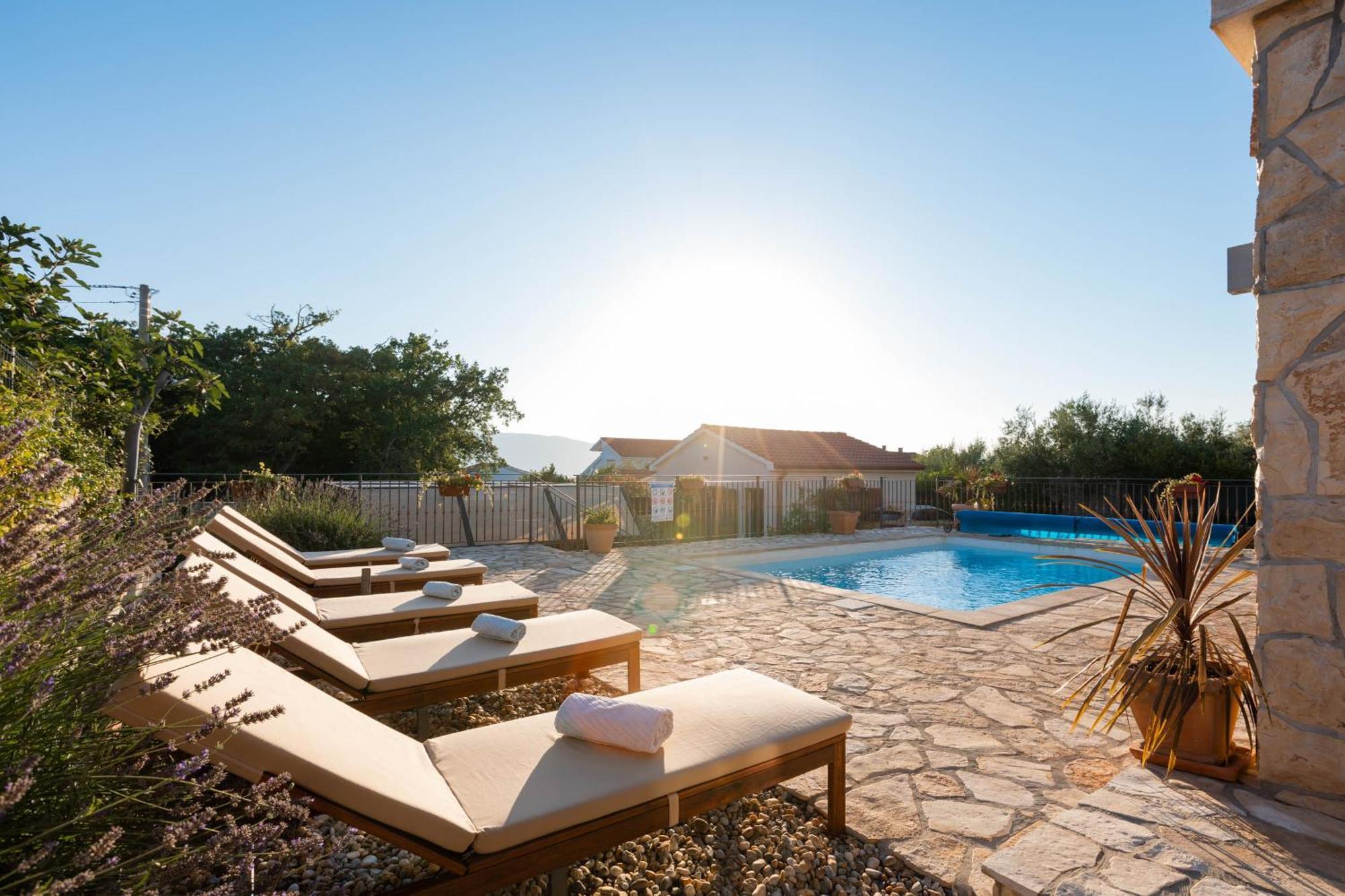 Villa Sara - Perfect Family Holiday Brzac Exterior foto