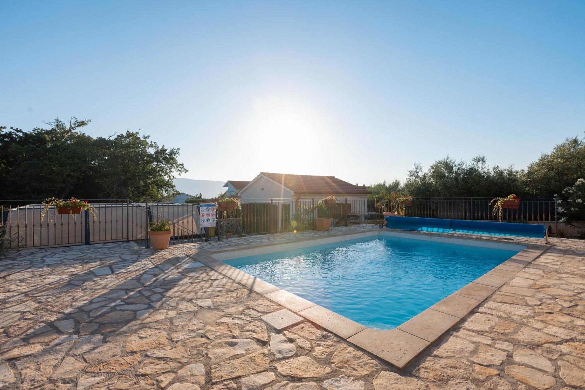 Villa Sara - Perfect Family Holiday Brzac Exterior foto